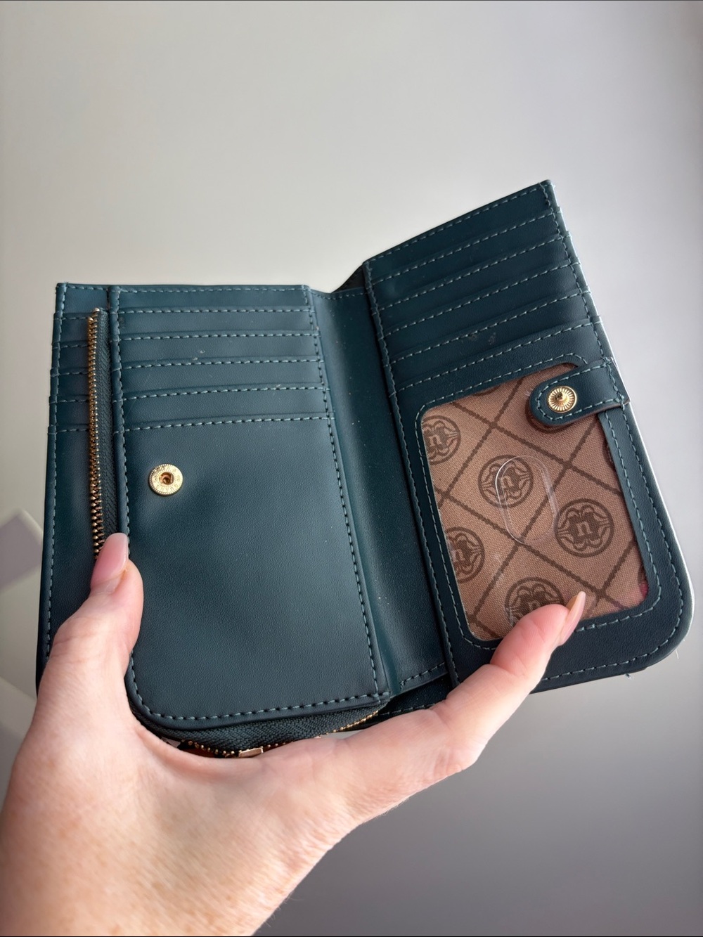 Nanette Lepore Green Wallet - Picture 4 of 9